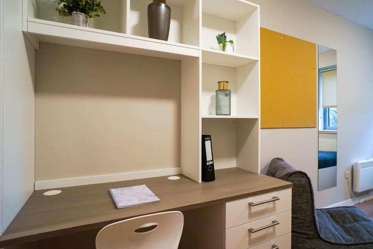 1 Bedroom Apartments, Studios And Ensuite Bedrooms With Shared Kitchen At Centro House In Stirling Ngoại thất bức ảnh