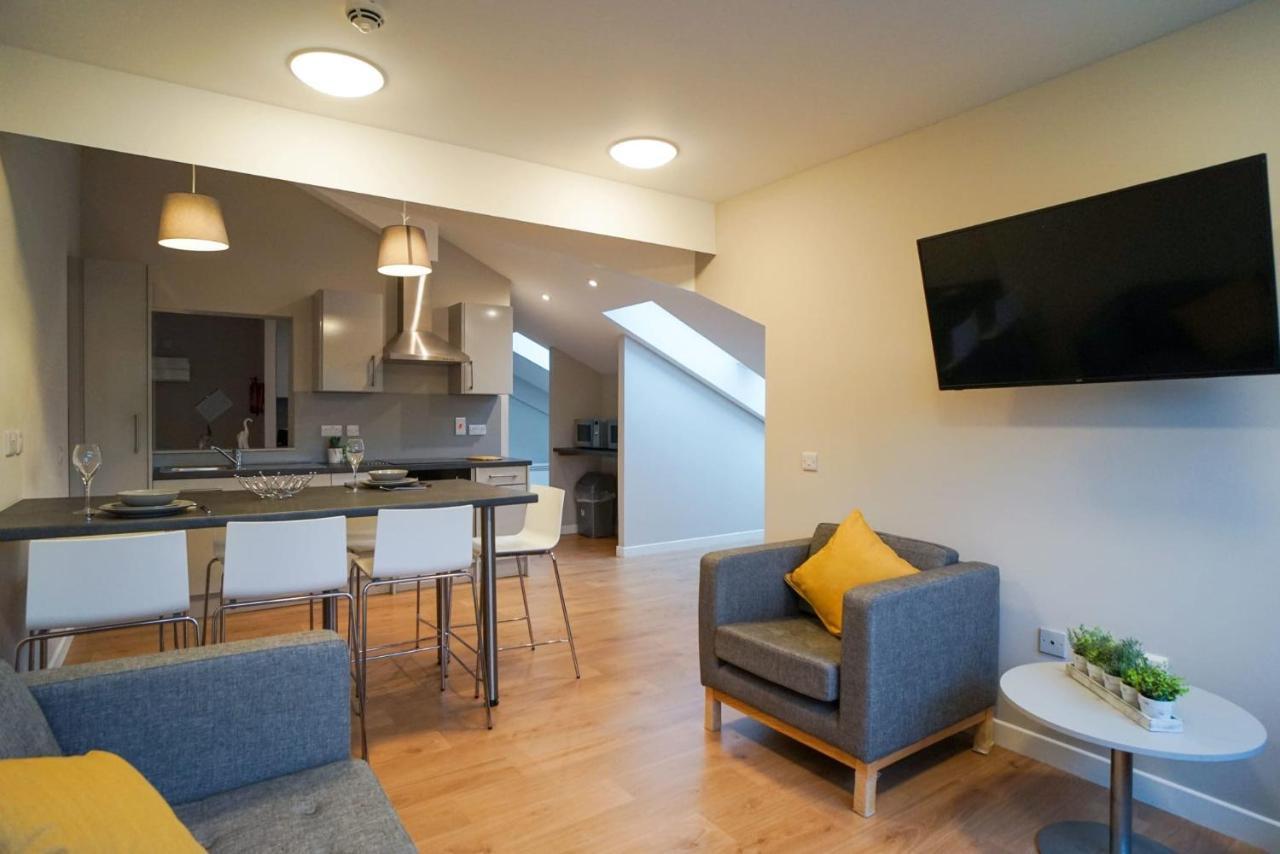 1 Bedroom Apartments, Studios And Ensuite Bedrooms With Shared Kitchen At Centro House In Stirling Ngoại thất bức ảnh