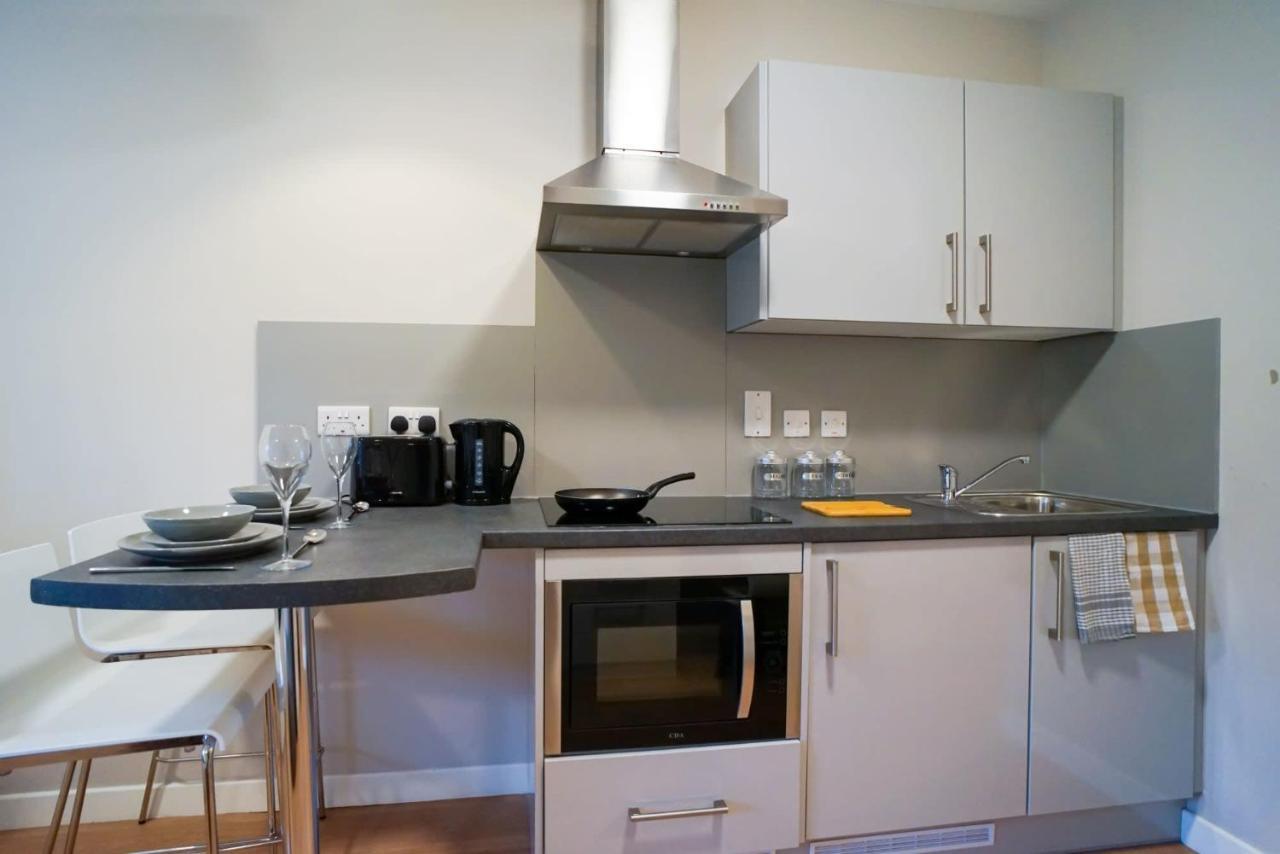 1 Bedroom Apartments, Studios And Ensuite Bedrooms With Shared Kitchen At Centro House In Stirling Ngoại thất bức ảnh